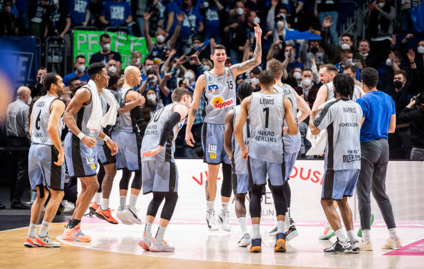 随着征集活 随着征集活