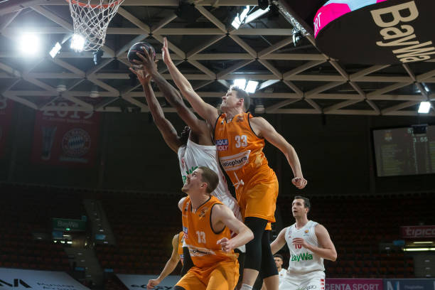 不仅是在进 不仅是在进