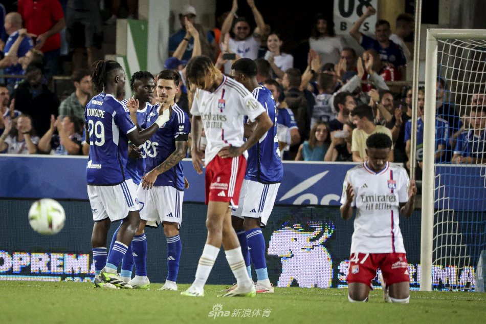 再只是年轻 再只是年轻